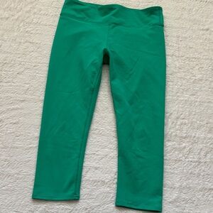 Fabletics Capri Green Athletic Leggings